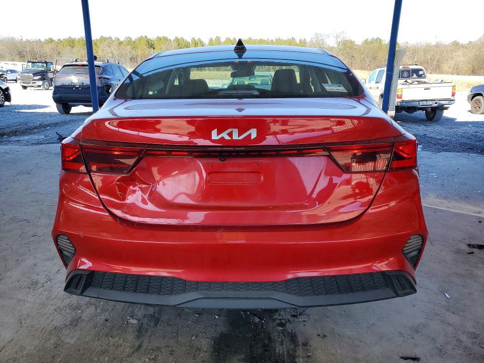 2023 KIA Forte lx