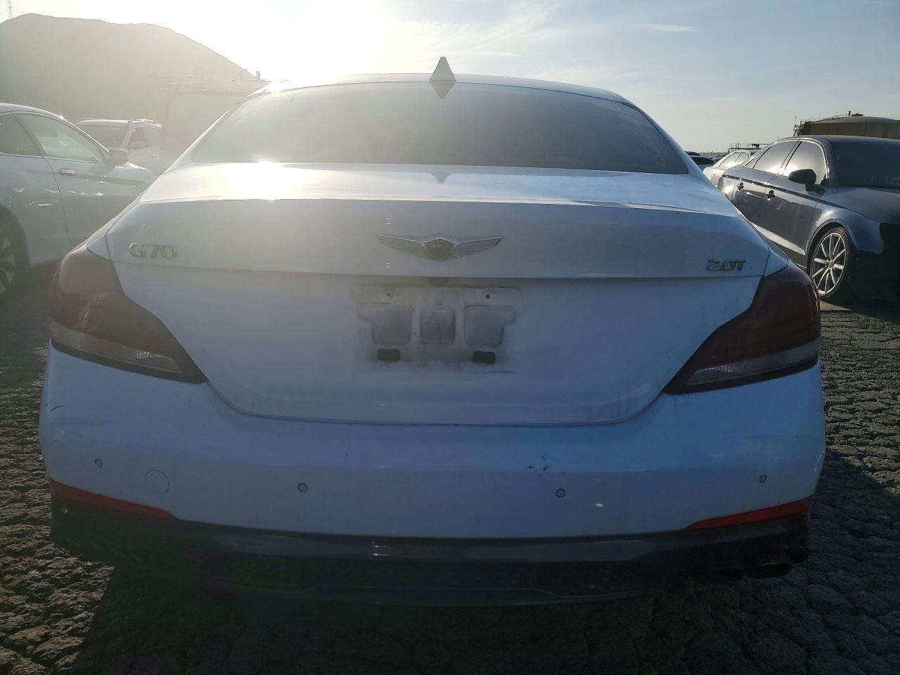 2020 Genesis G70 Prestige