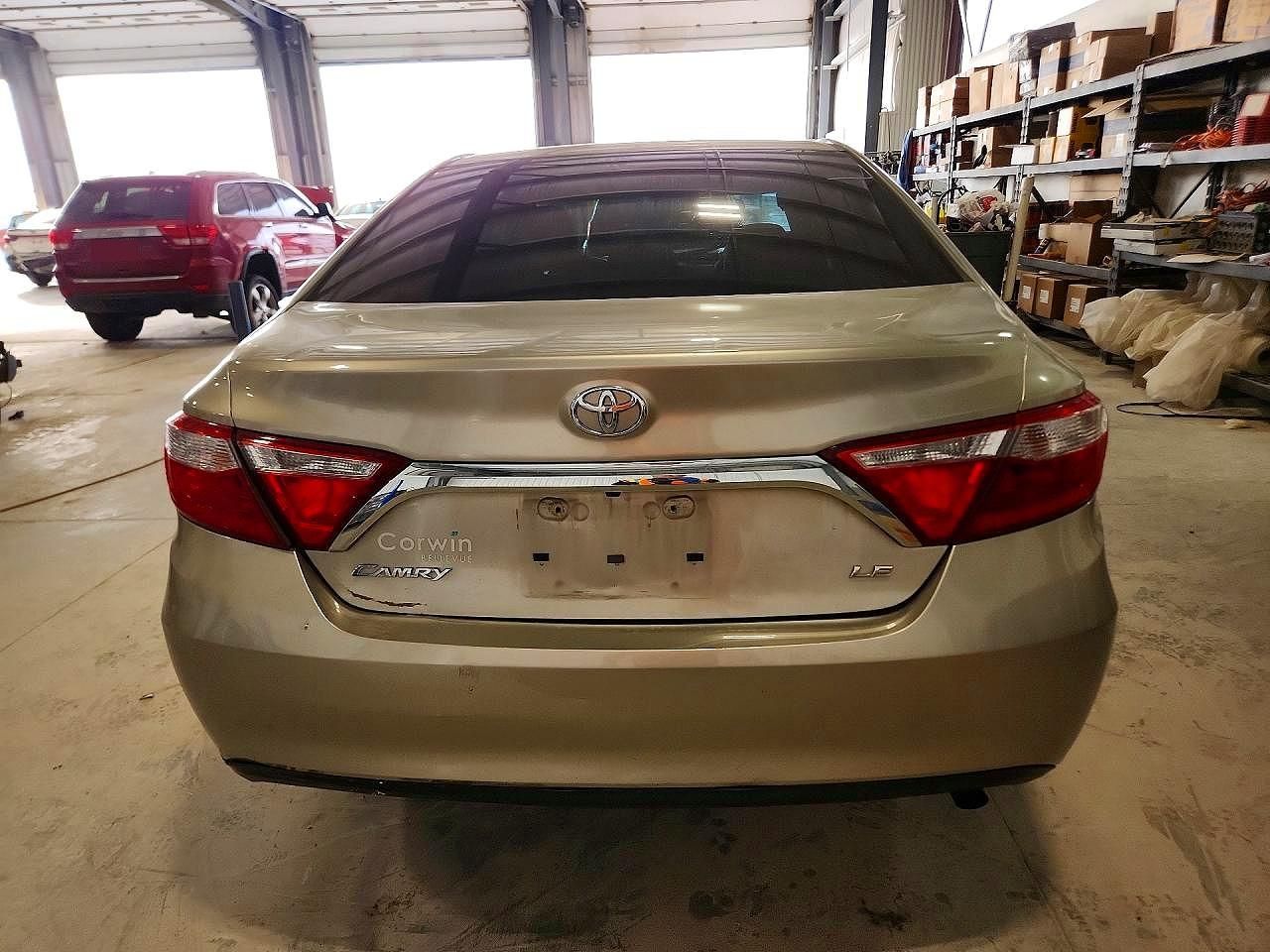 2015 Toyota Camry le