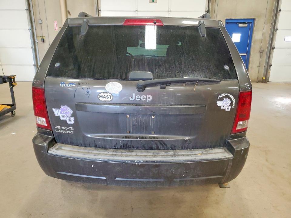 2006 Jeep Grand Cherokee Laredo