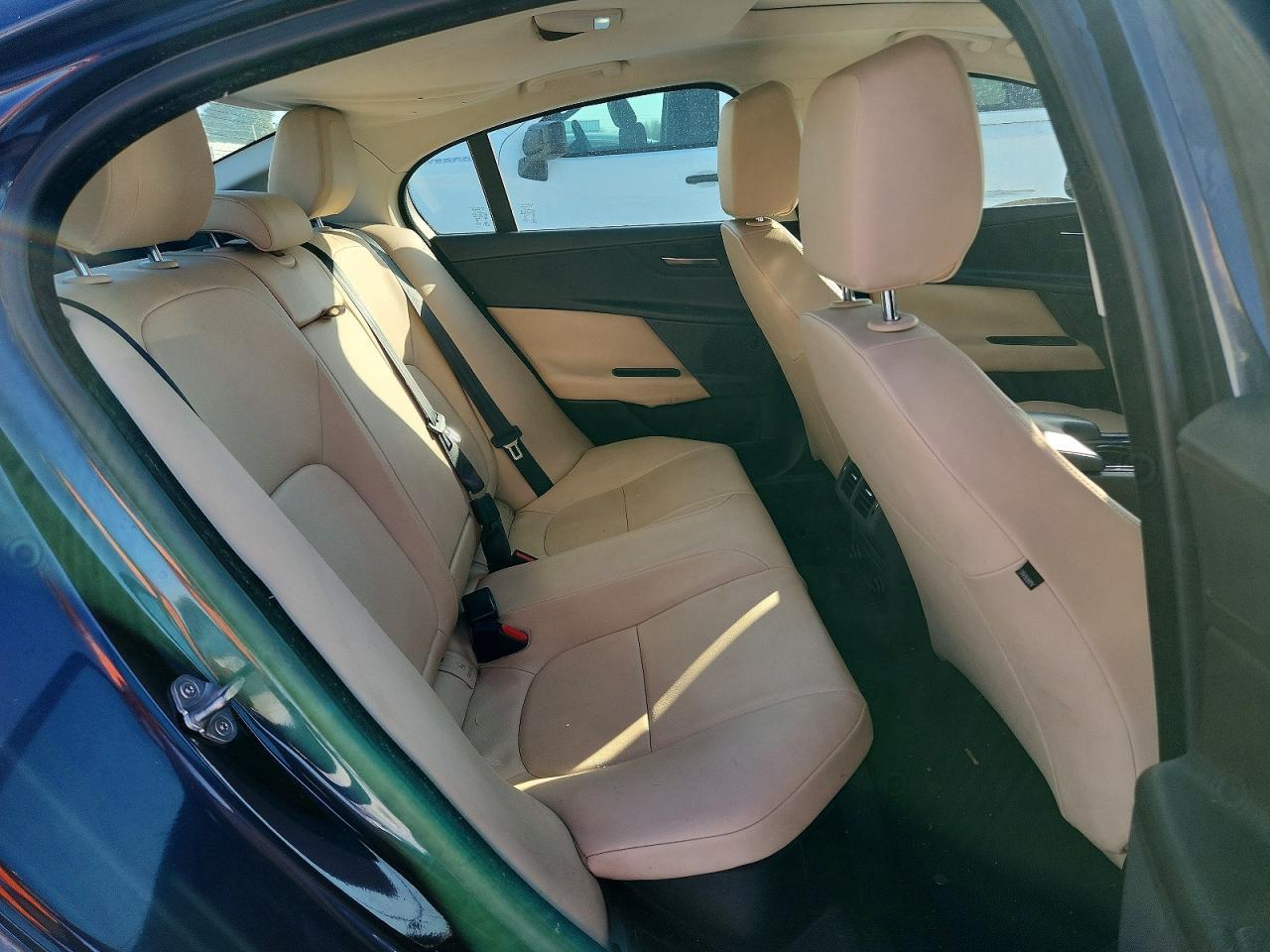 2017 Jaguar Xe Premium
