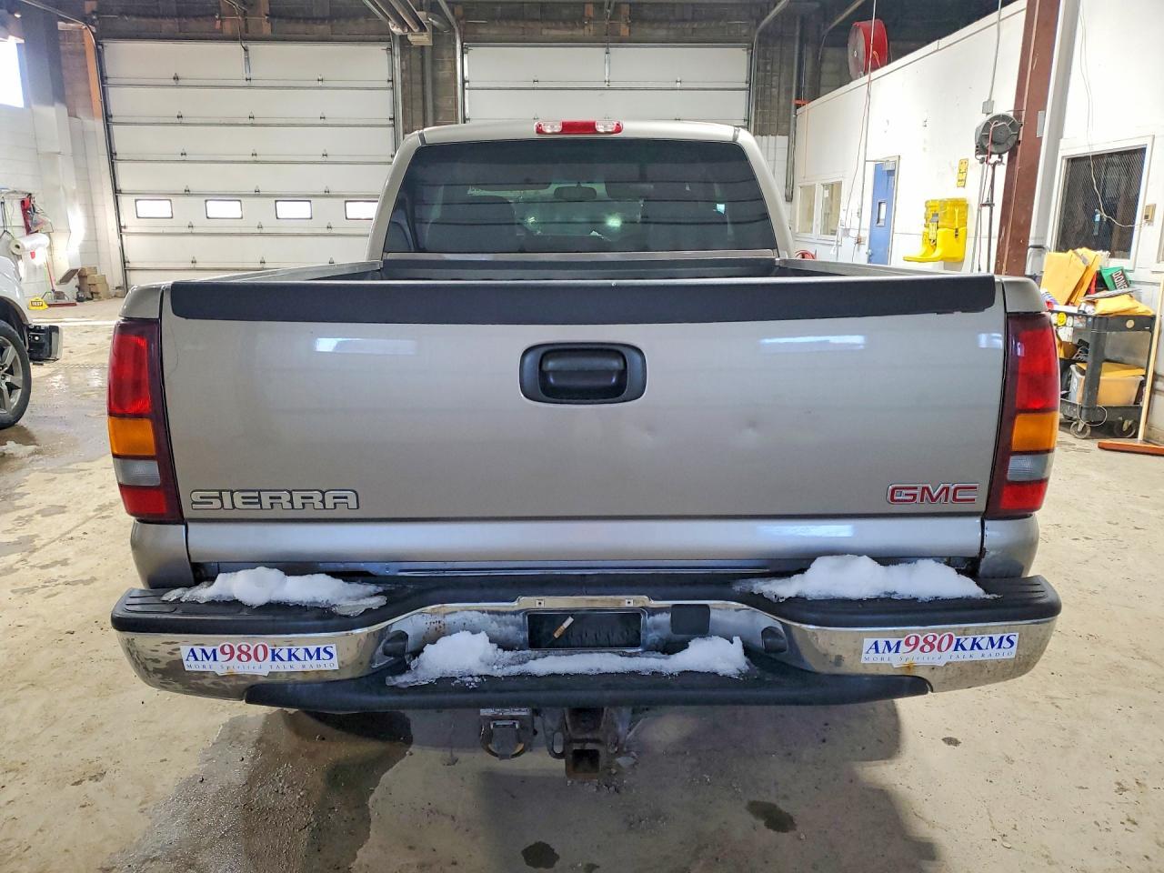 2002 GMC R/V 1500 Series