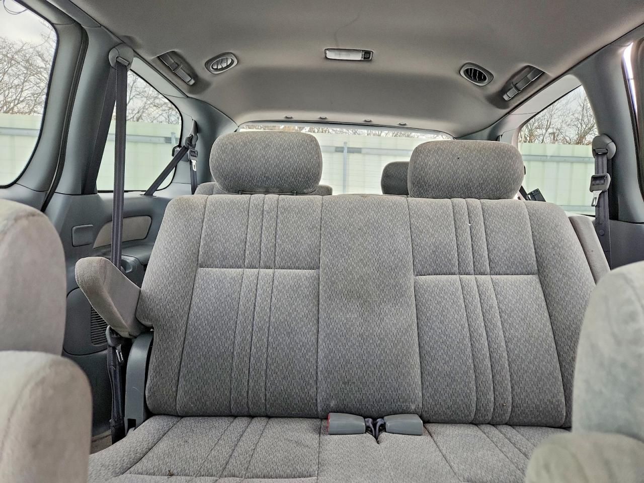 2002 Toyota Sienna ce