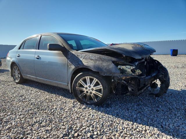2005 Toyota Avalon Limited