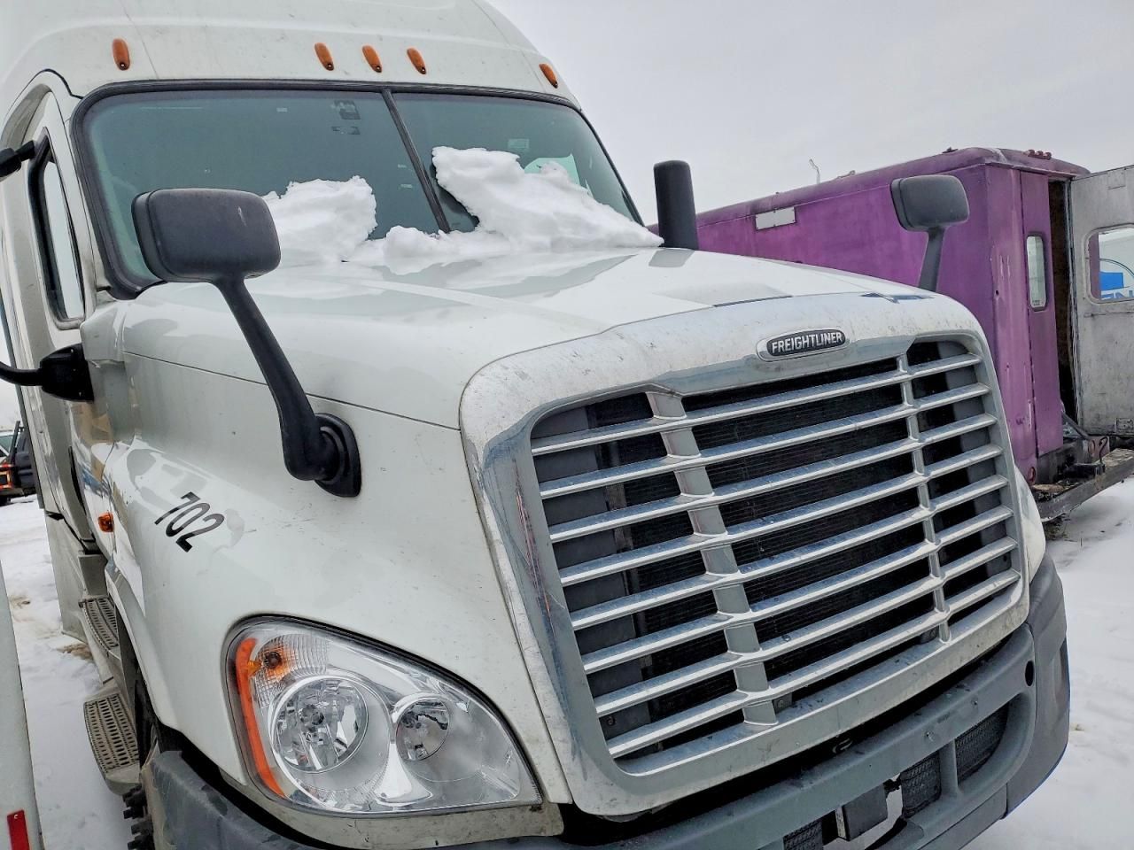 2016 Freightliner Cascadia 125 Semi Truck