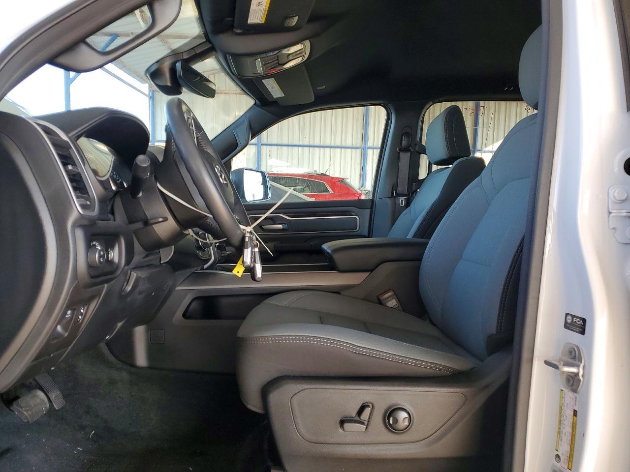 2022 Dodge Ram 1500 big Horn/lone Star