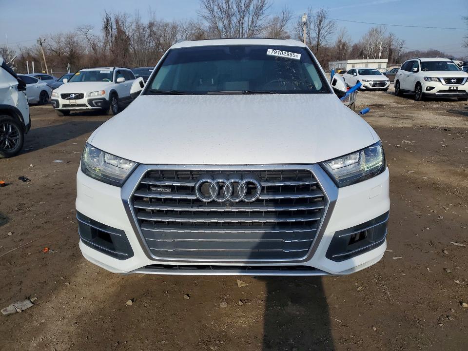 2019 Audi Q7 Premium Plus