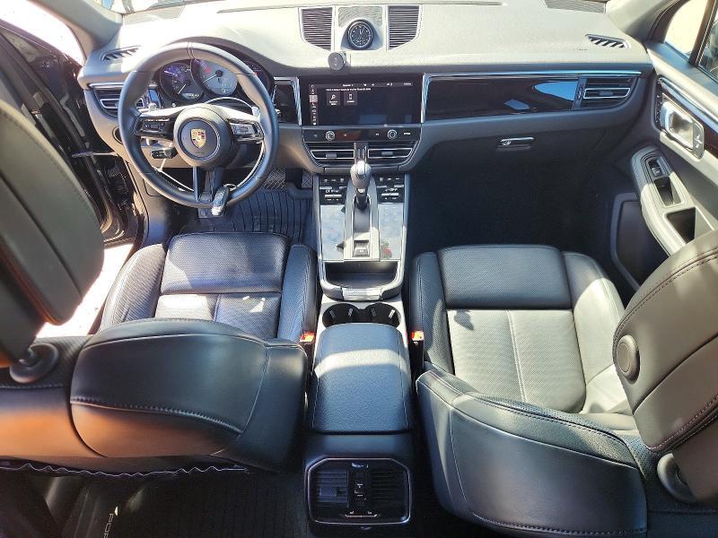 2022 Porsche Macan s