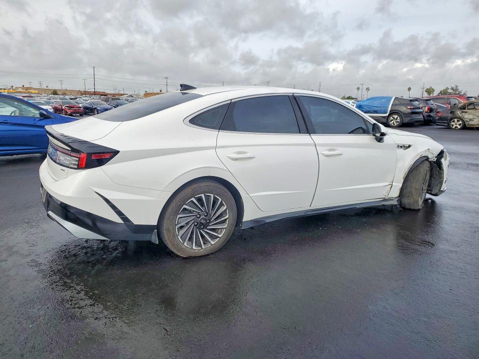 2024 Hyundai Sonata Hybrid