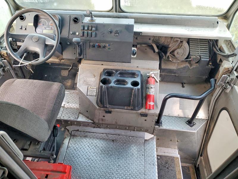 2021 Freightliner Chassis m Line Walk-in van