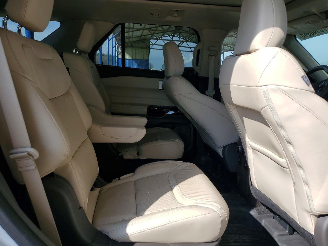 2023 Ford Explorer Platinum