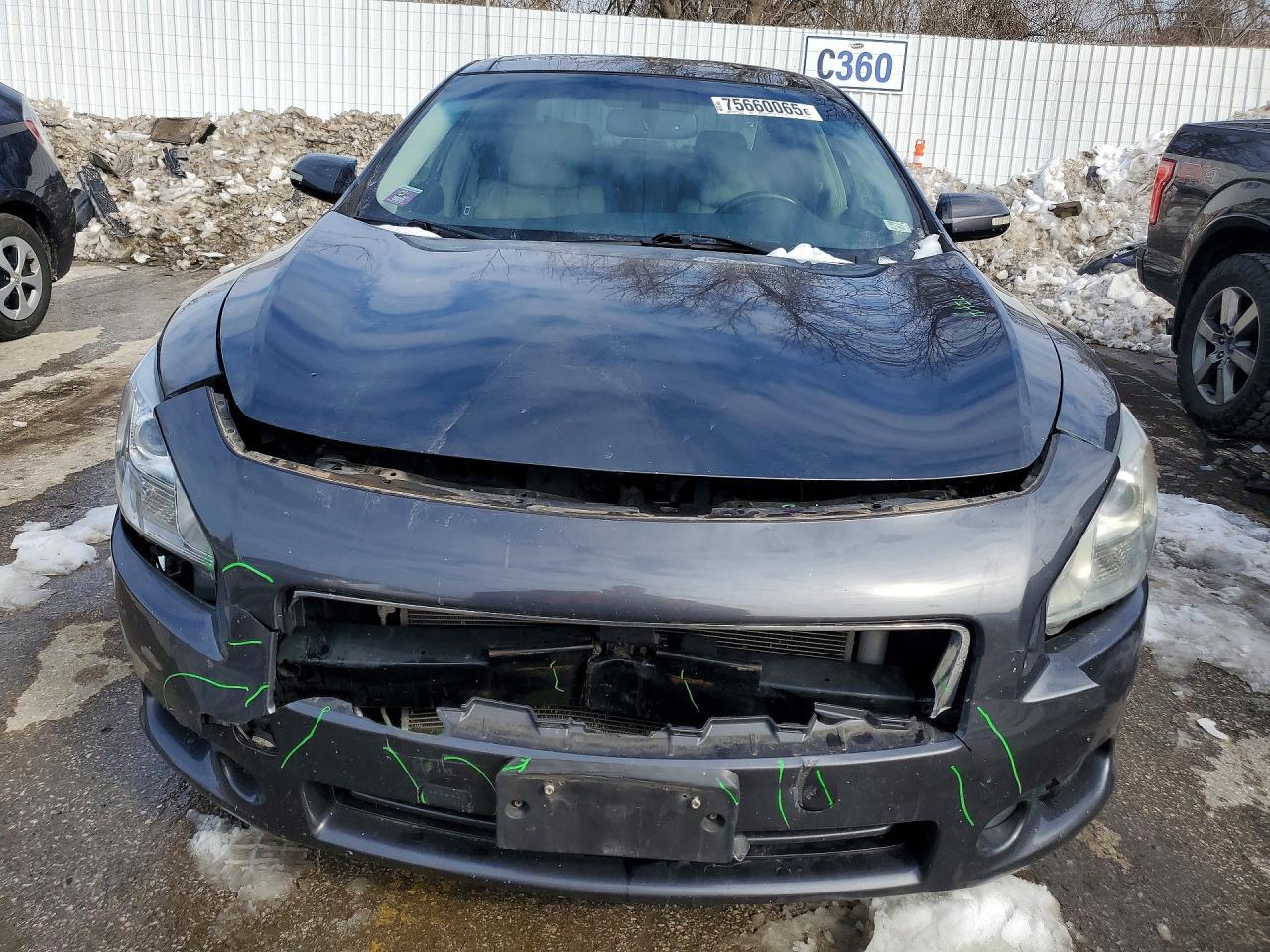 2013 Nissan Maxima s