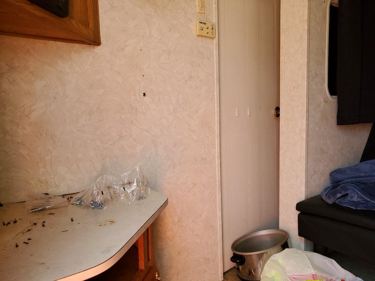 2003 Hy-Line 35-Camper