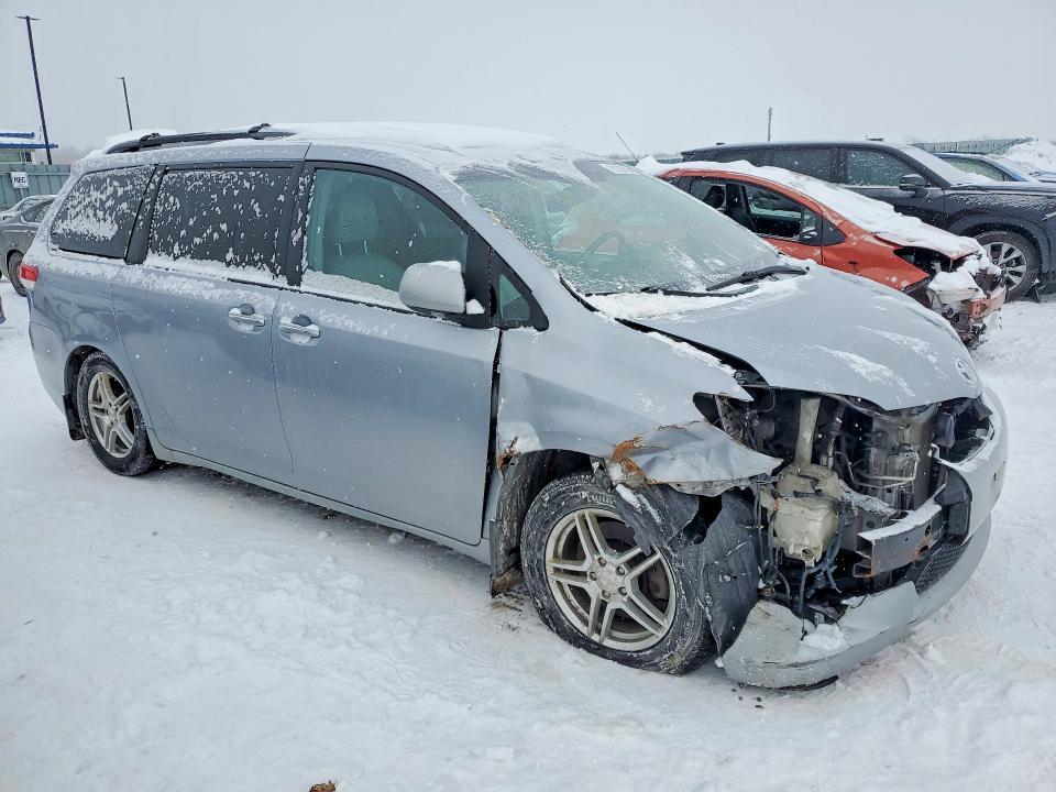 2011 Toyota Sienna xle