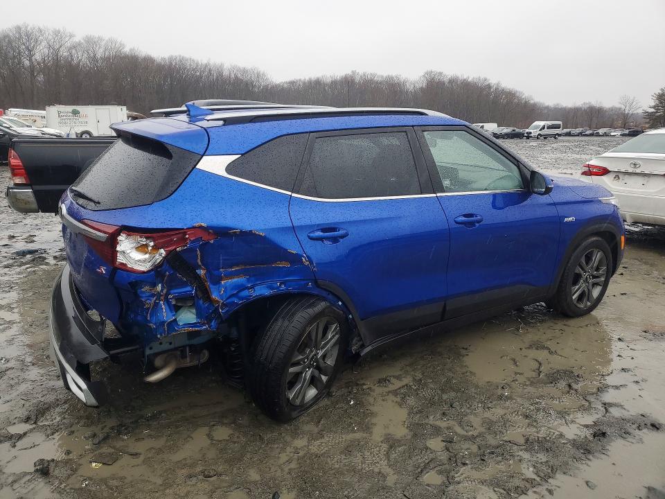 2021 KIA Seltos s