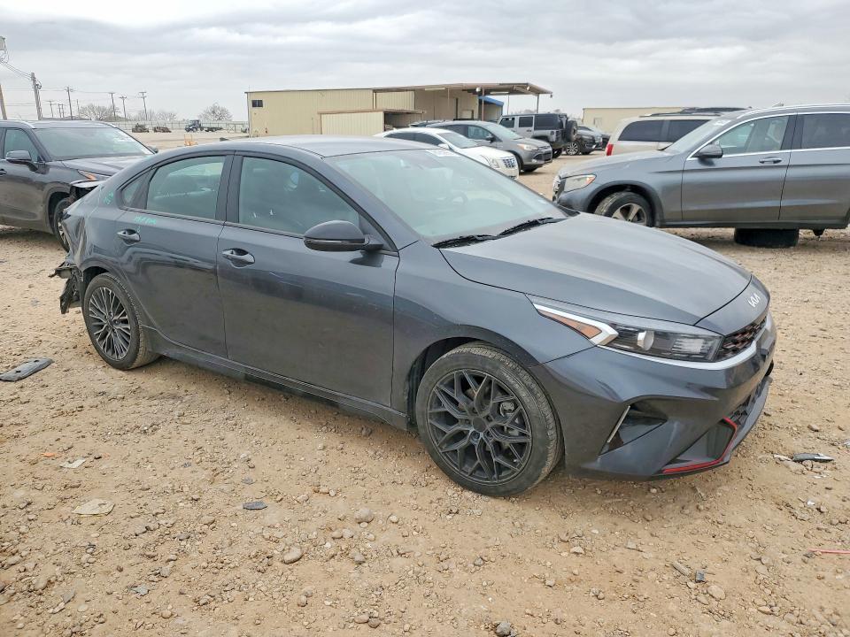 2024 KIA Forte gt Line