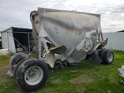 1986 J & L Pneumatic dry Bulk Trailer for sale in Sacramento, CA