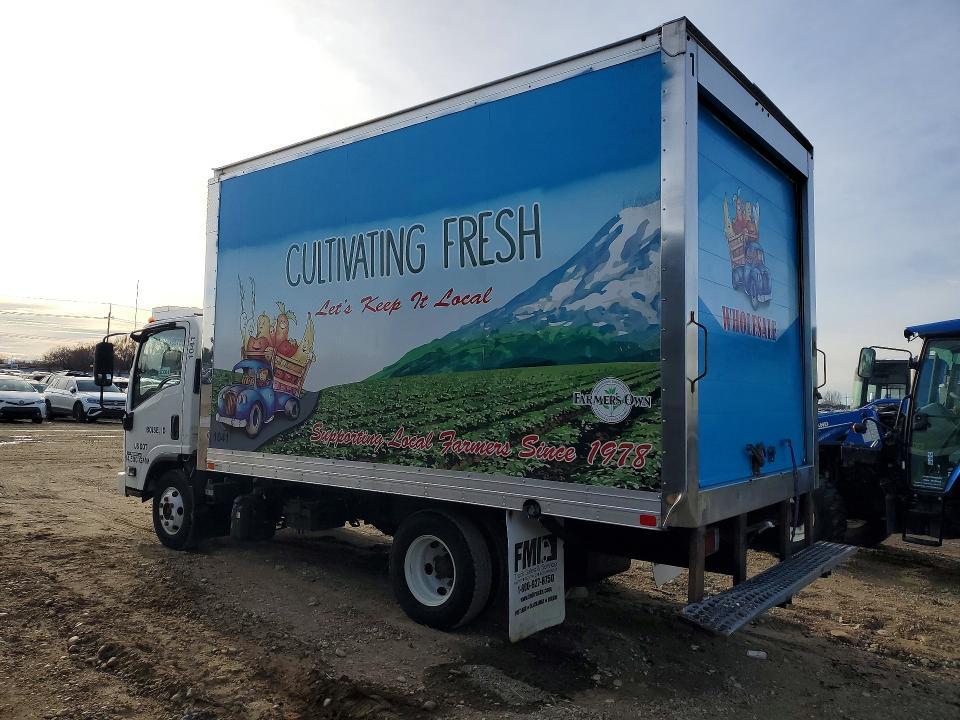 2015 Isuzu Npr hd box Truck