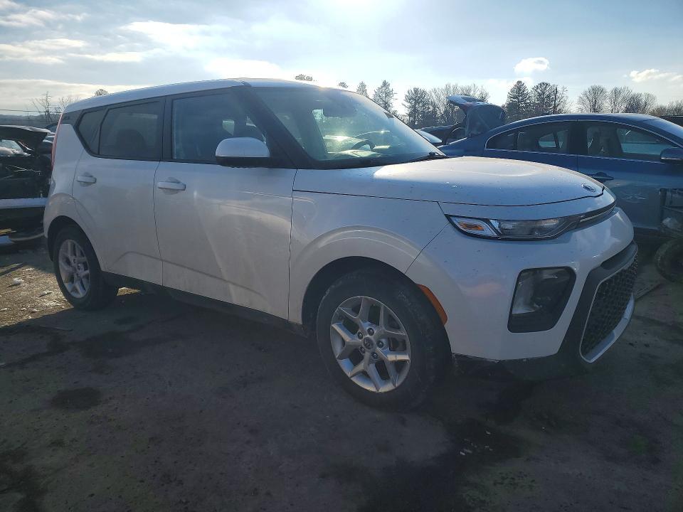 2020 KIA Soul lx