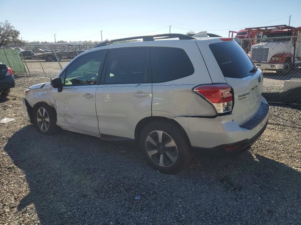 2017 Subaru Forester 2.5i