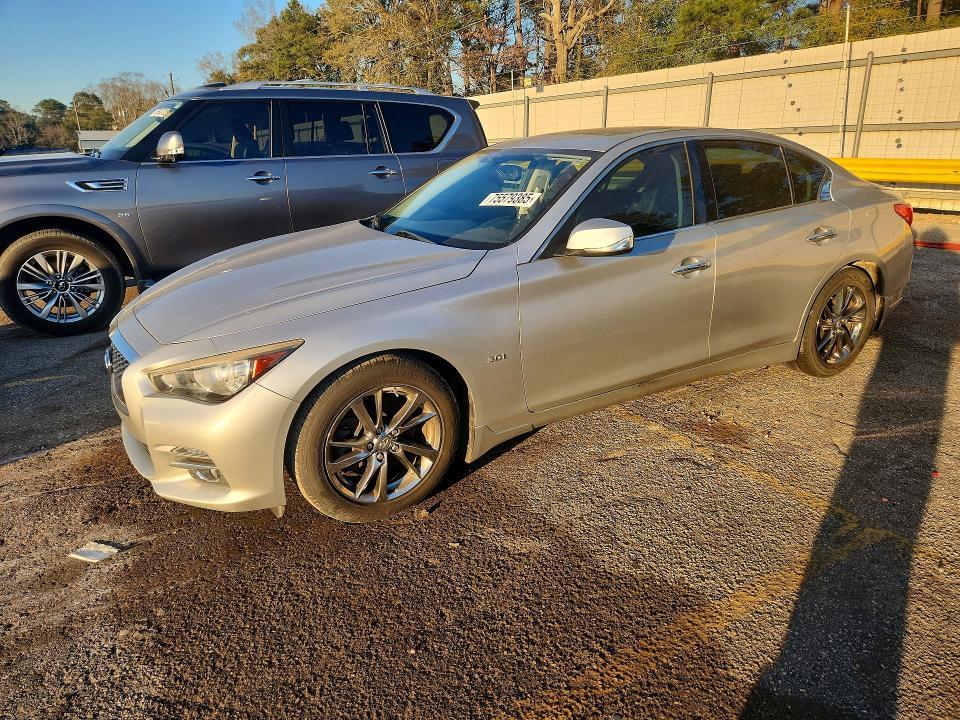2017 Infiniti Q50 Premium