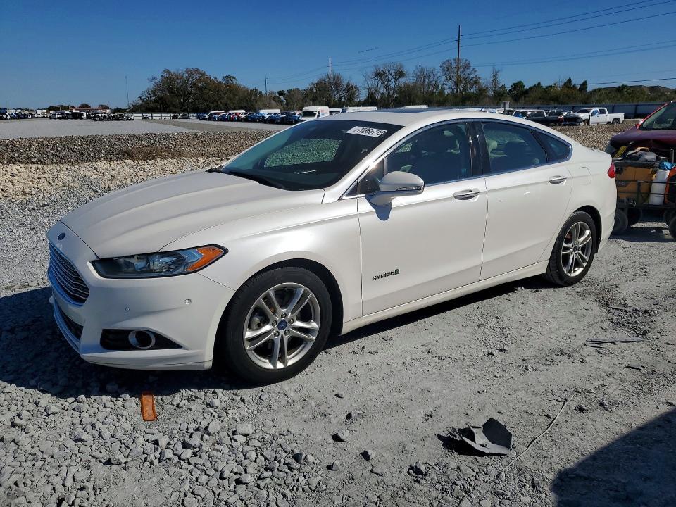 2015 Ford Fusion Titanium hev