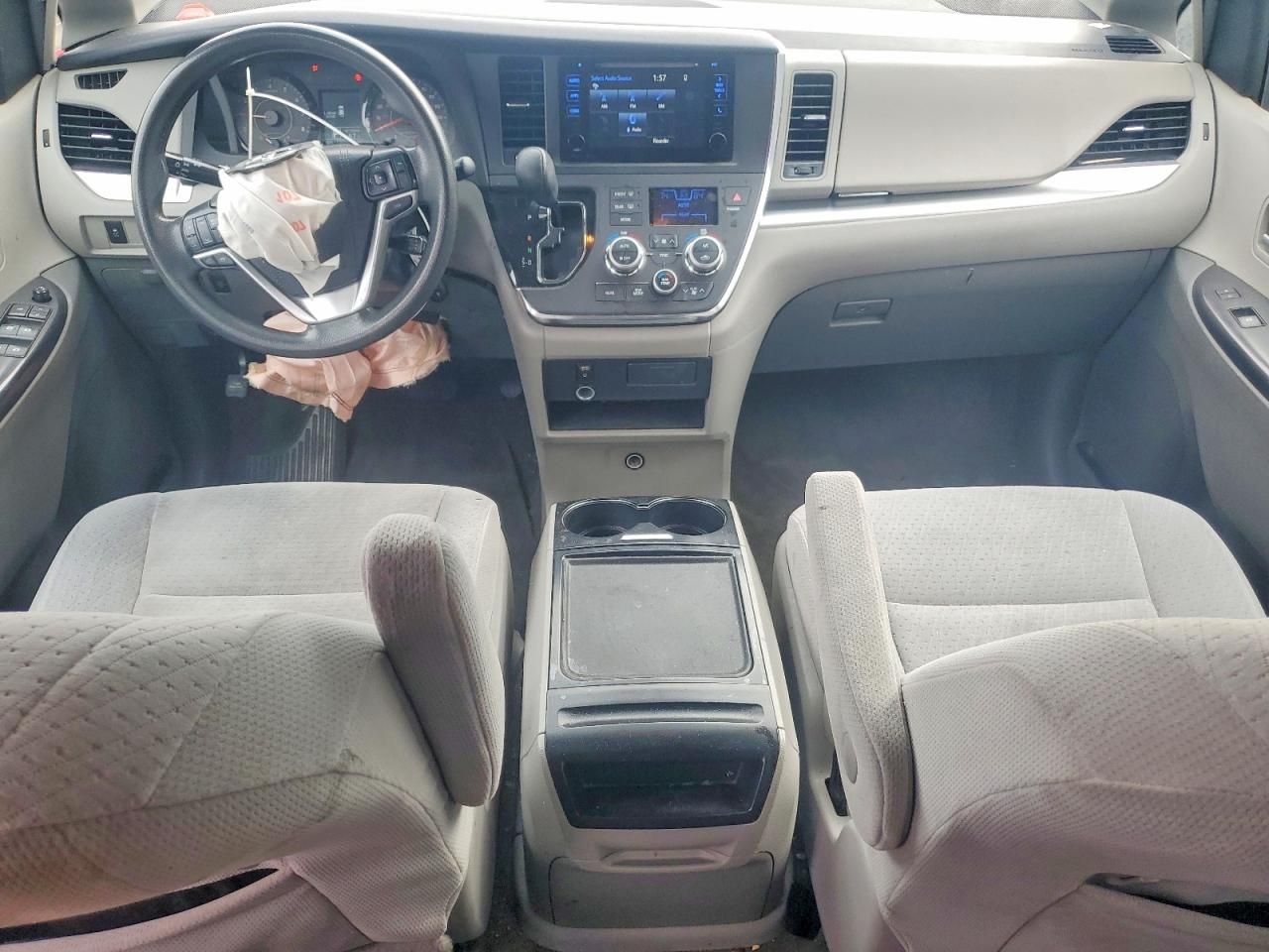 2015 Toyota Sienna le