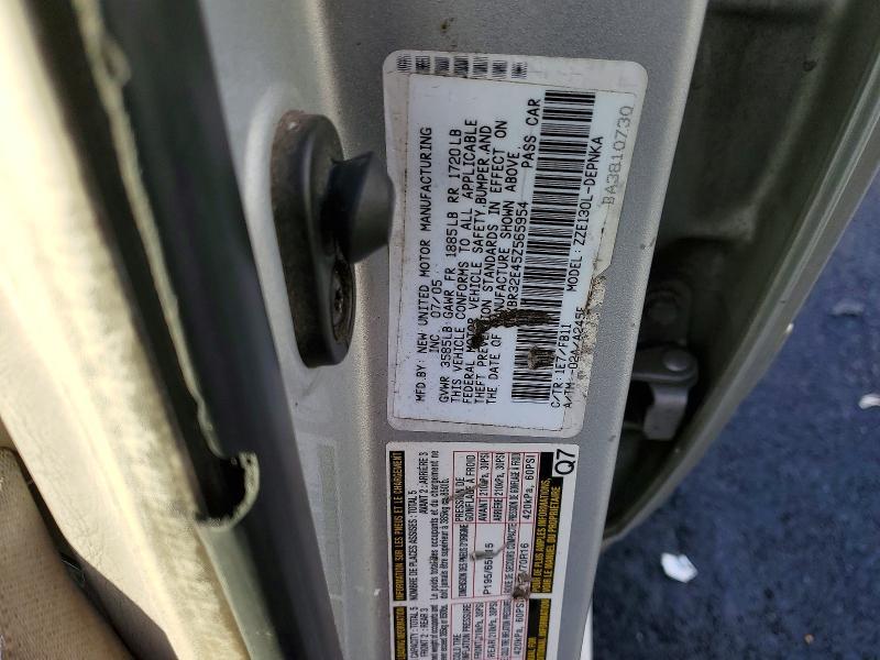 2005 Toyota Corolla le