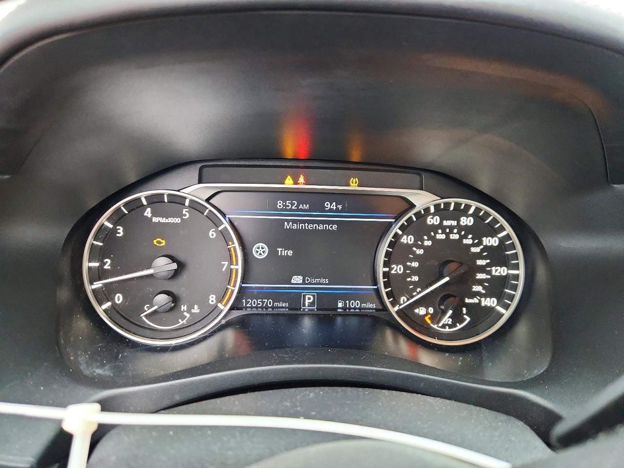 2020 Niss Altima sr
