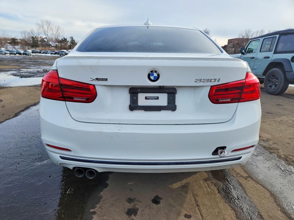 2018 BMW 330 xi