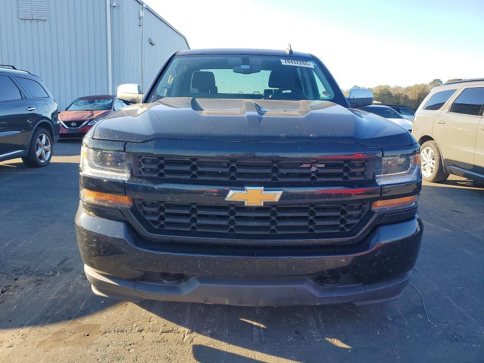 2018 Chevrolet Silverado C1500 Custom