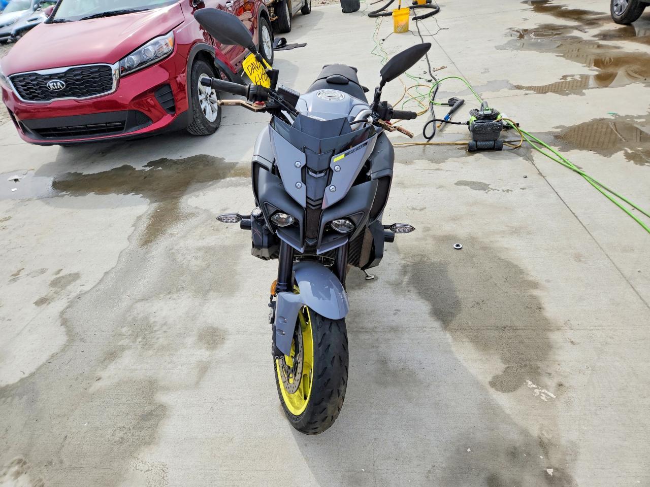 2017 Yamaha FZ10