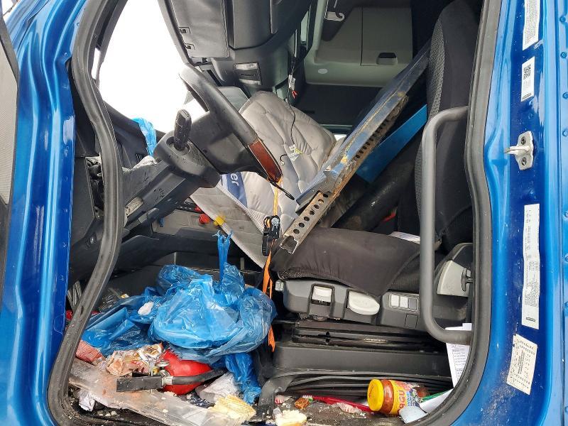 2019 Freigliner 2019 Freightliner Cascadia 126 Semi Truck