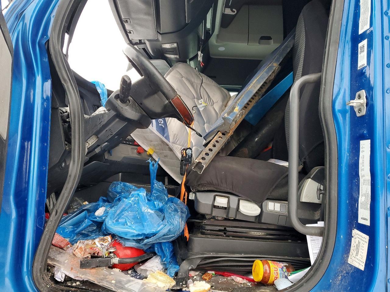 2019 Freigliner 2019 Freightliner Cascadia 126 Semi Truck