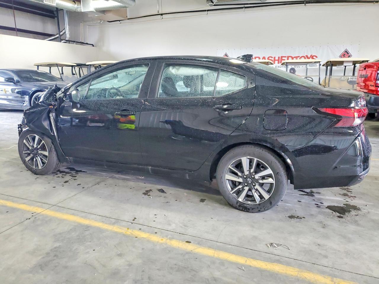 2025 Nissan Versa sv