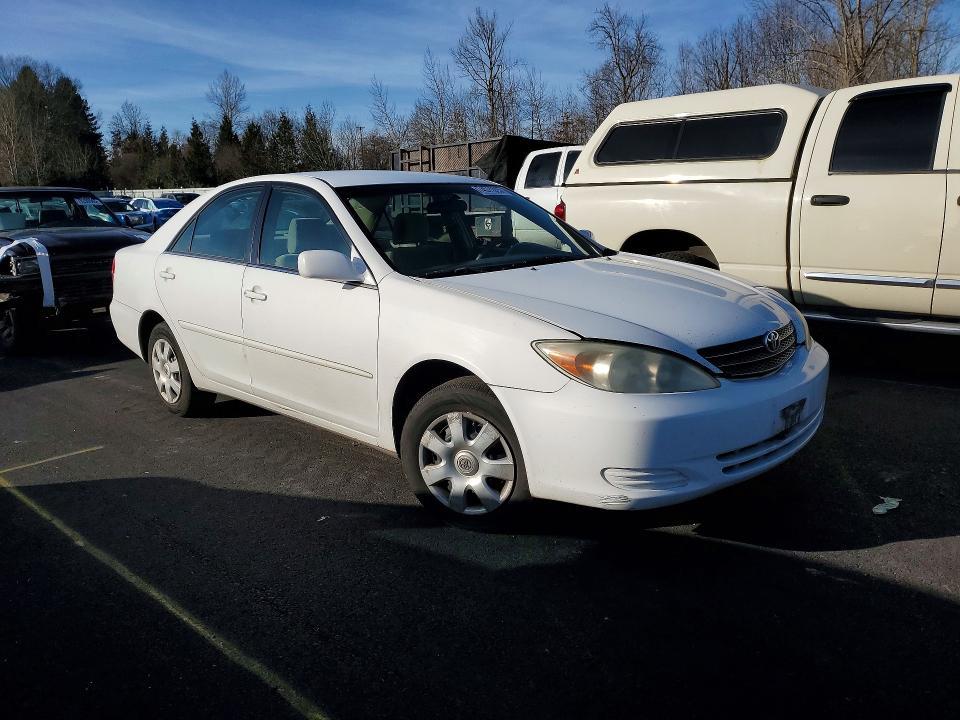 2004 Toyota Camry le