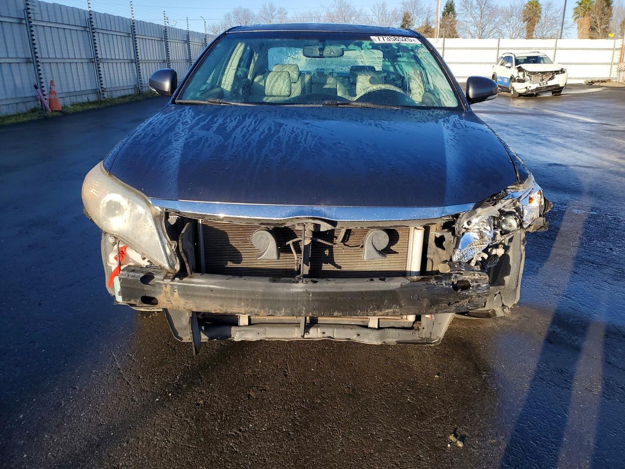 2011 Toyota Avalon Base