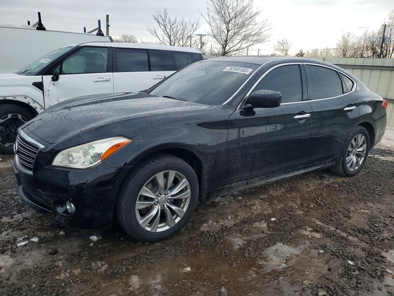 2013 Infiniti M37 x