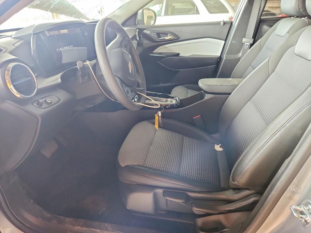 2025 Chevrolet Trax 1LT