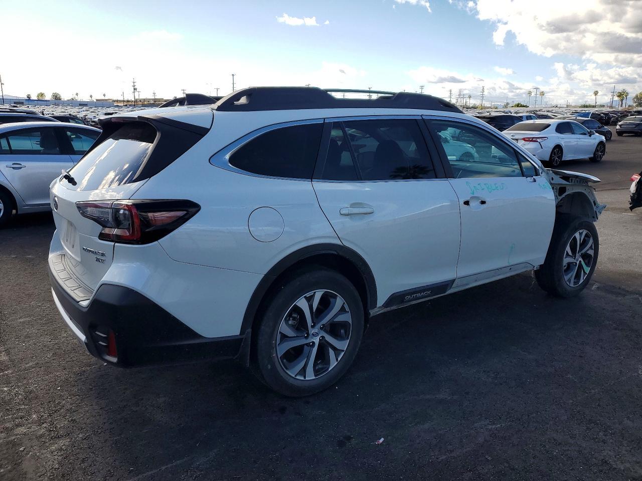 2021 Subaru Outback Limited xt