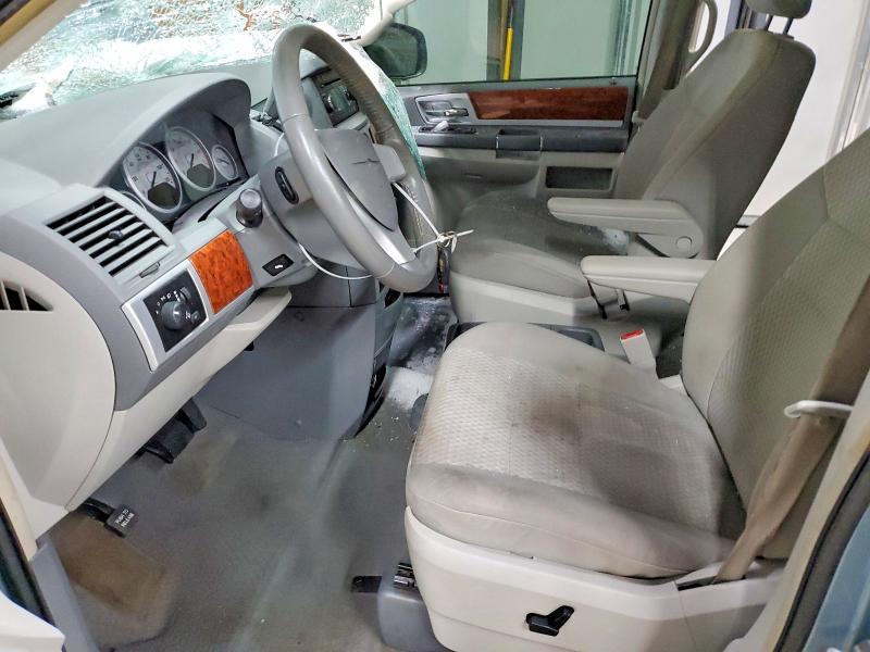 2009 Chrysler Town & Country Touring