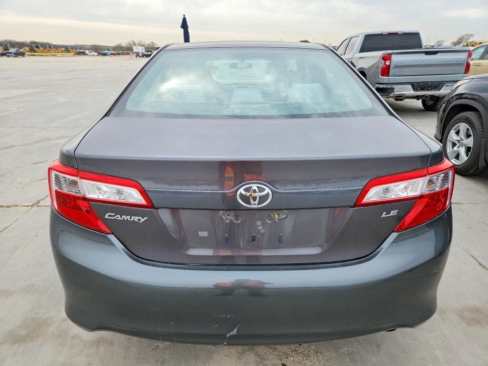 2012 Toyota Camry le