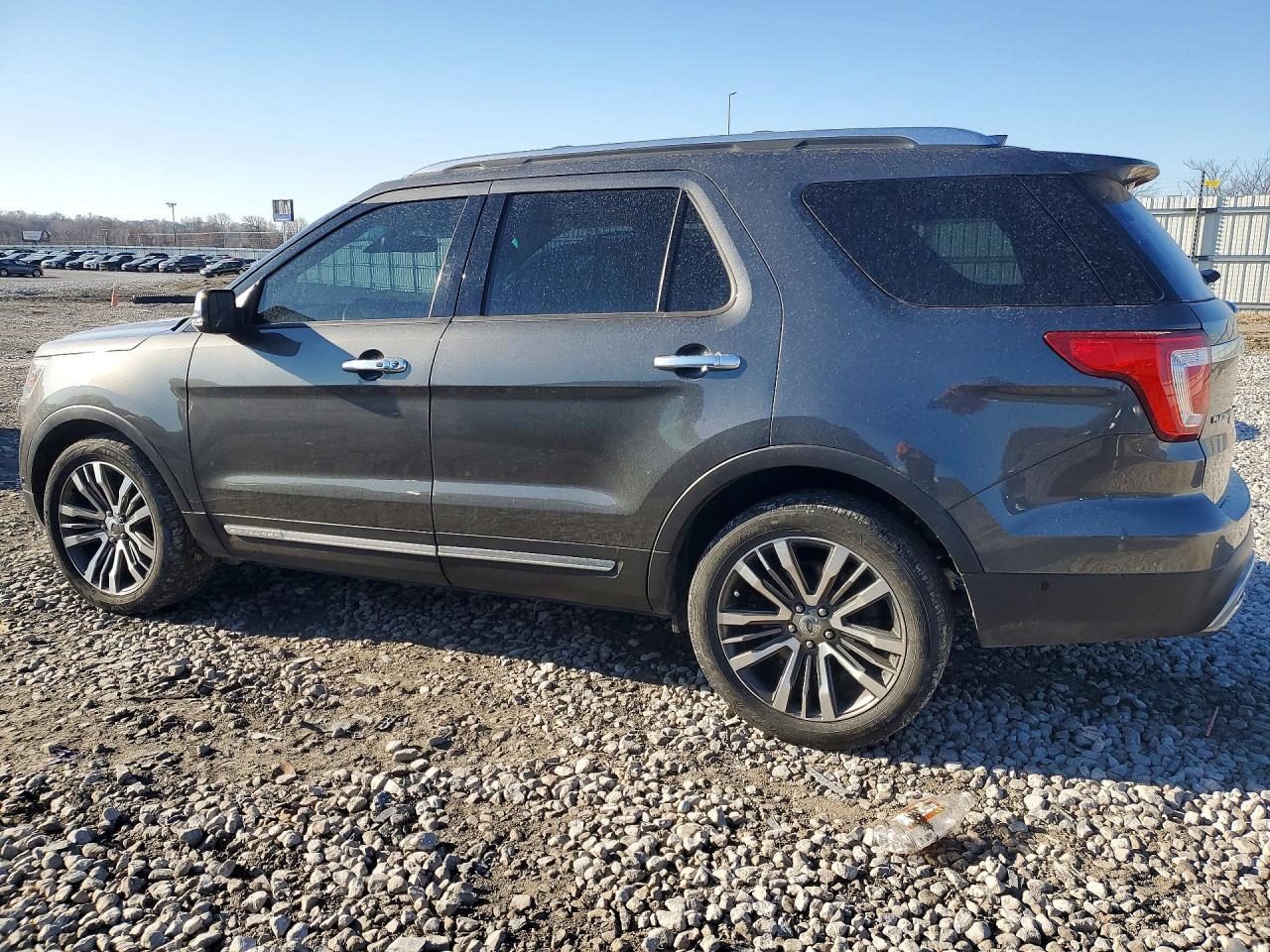 2016 Ford Explorer Platinum