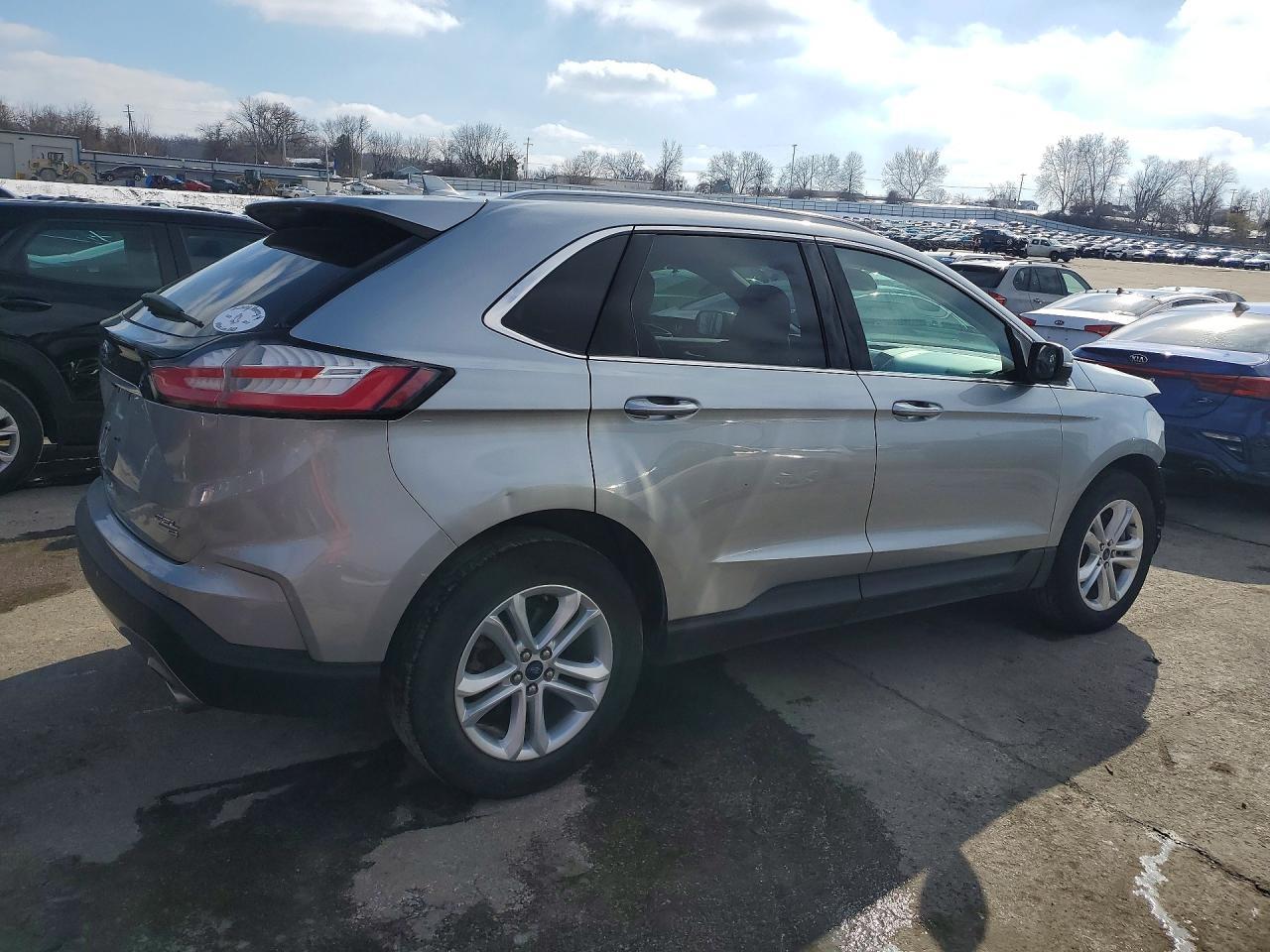 2020 Ford Edge sel