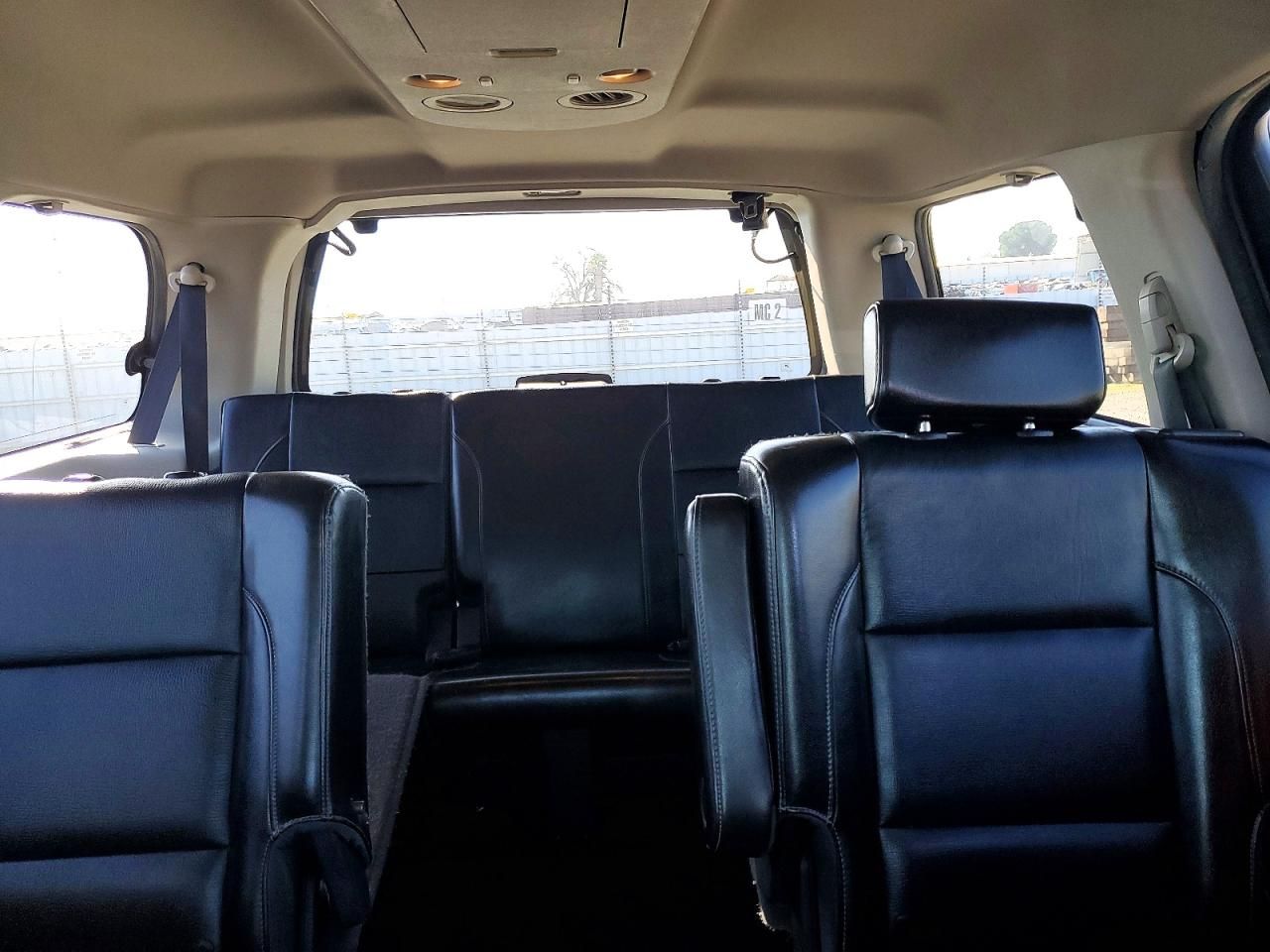 2012 Nissan Armada sv