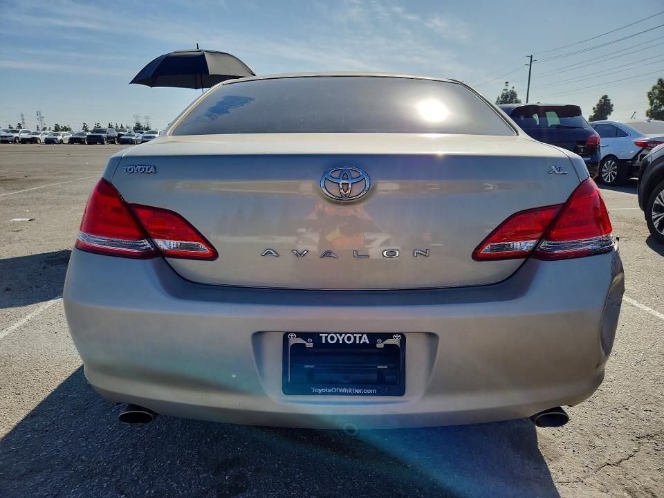 2006 Toyota Avalon xl