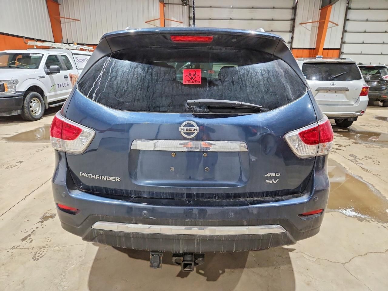 2014 Nissan Pathfinder s