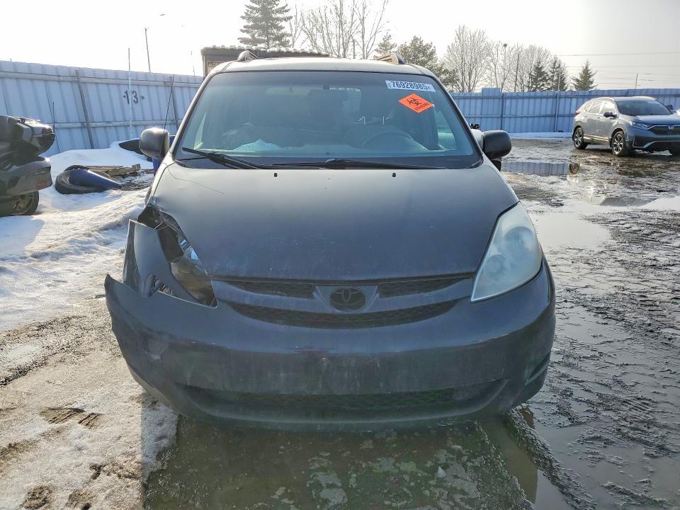 2009 Toyota Sienna ce
