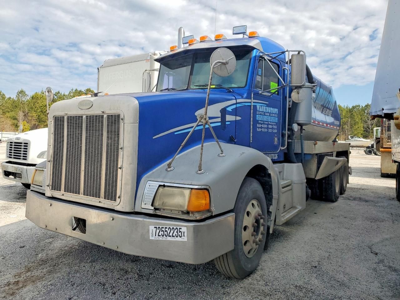 1999 Peterbilt 337 Septic Truck