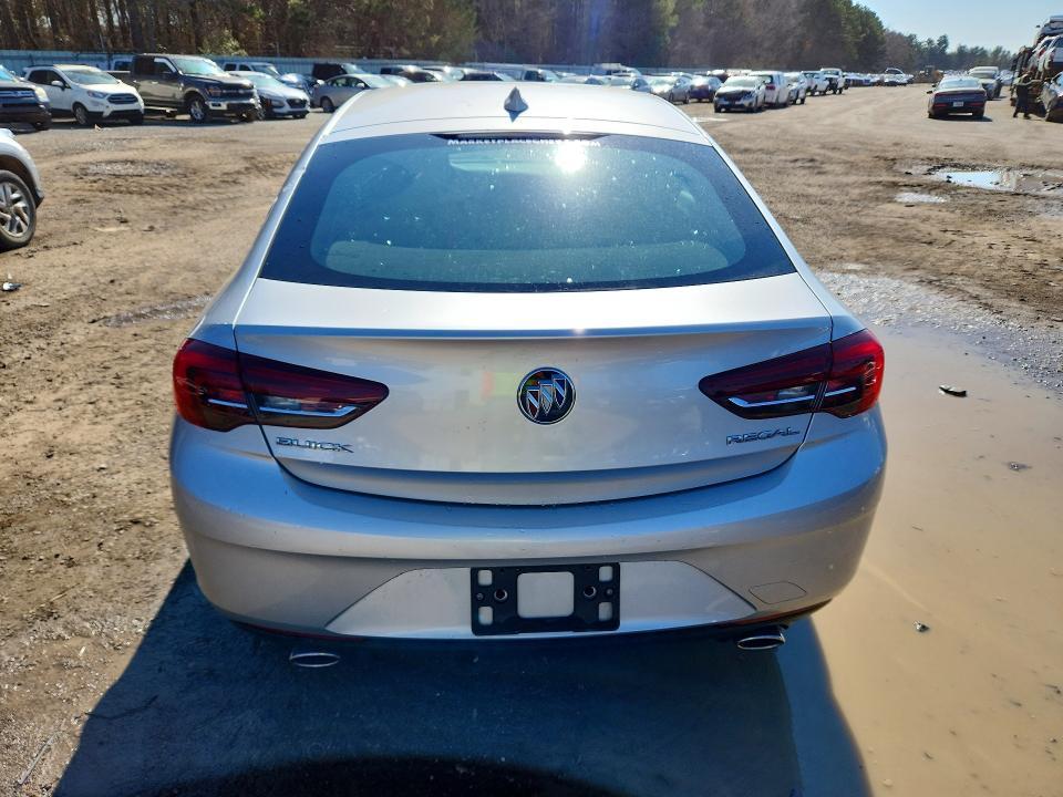 2018 Buick Regal Essence